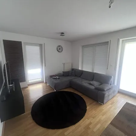 アパート Zentrale 2-zimmer-wohnung Mit Kueche & Bad In *